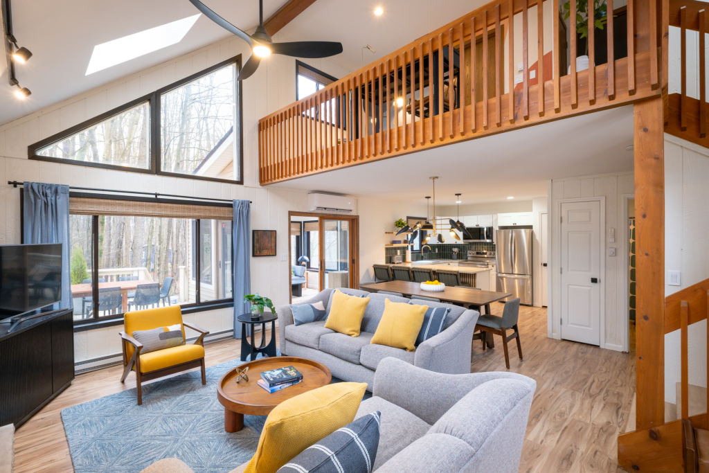 Vaulted ceiling in the open living room.